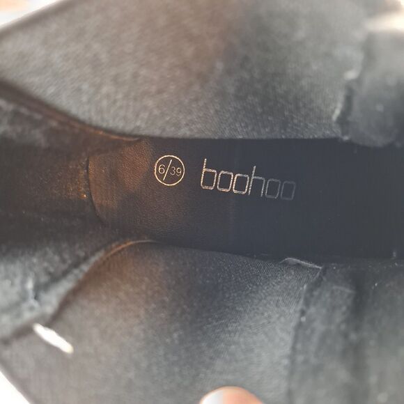 Boohoo Snake Print Chelsea Boots Women's 6 Black White Faux Leather Square Toe - Picture 9 of 10